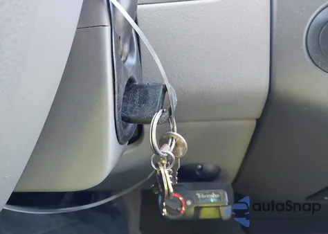 2005 Ford F-150 Fx4/Lariat/Xl/Xlt from USA, damaged, VIN 1FTPX14535KD83188